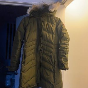 Canada Goode Military Green Parka size XL
